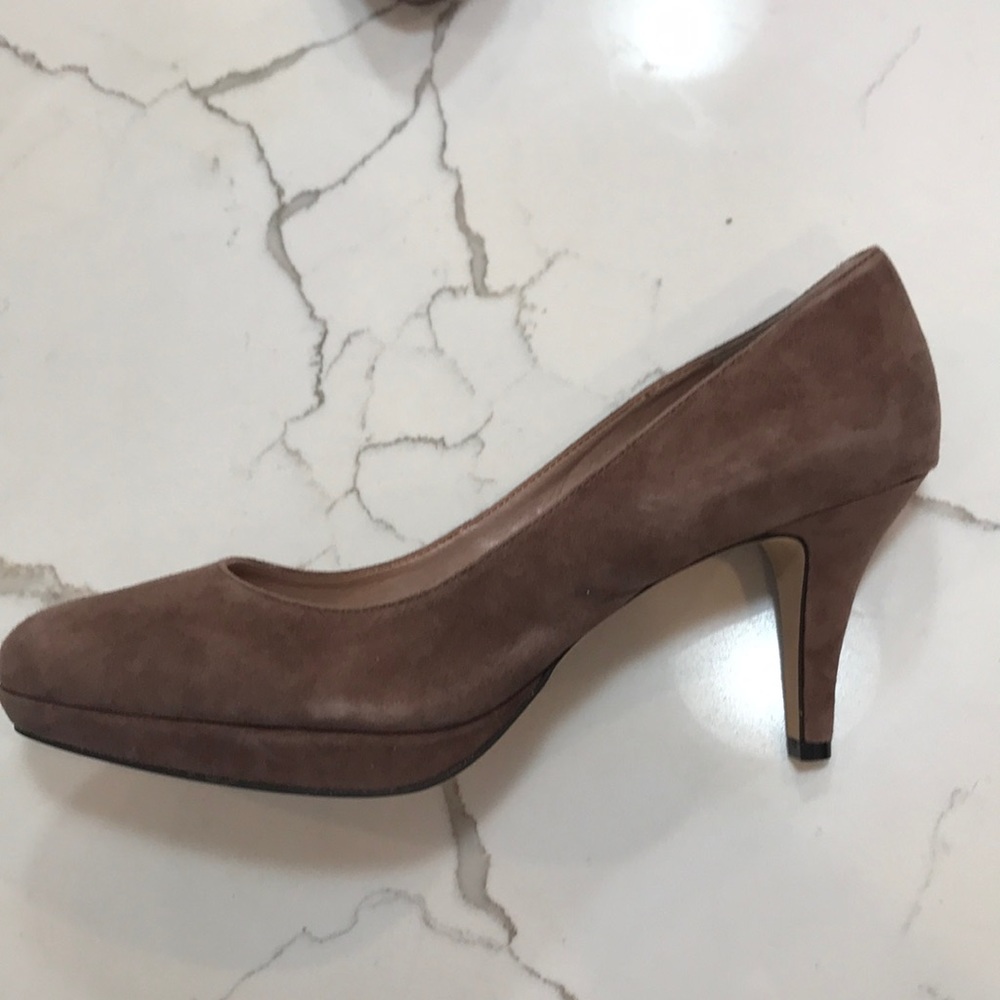 Vince Camuto Suede Pumps Cappuccino - Picture 4 of 8